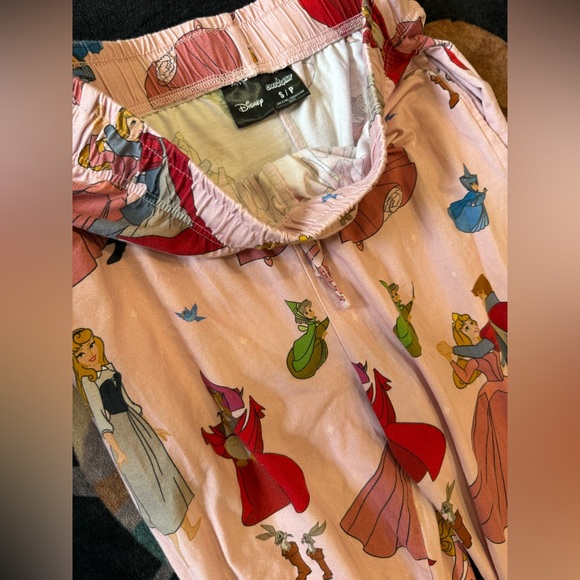 Disney CakeWorthy Sleeping Beauty Pajama Set Size Small! - Picture 5 of 6